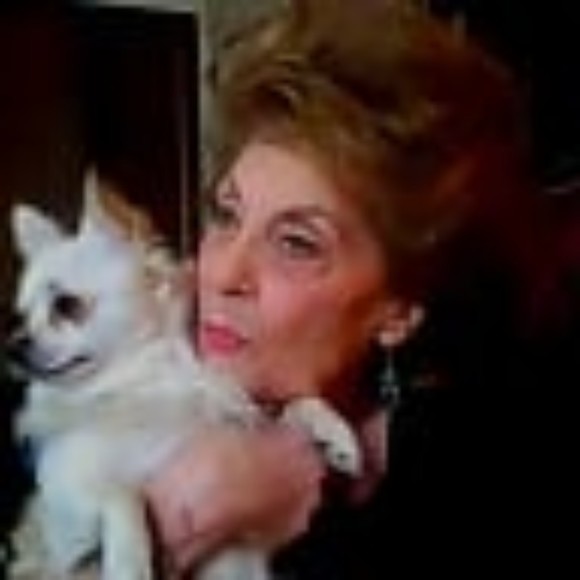 Meet your Posher, Lauraine - Picture 1 of 1